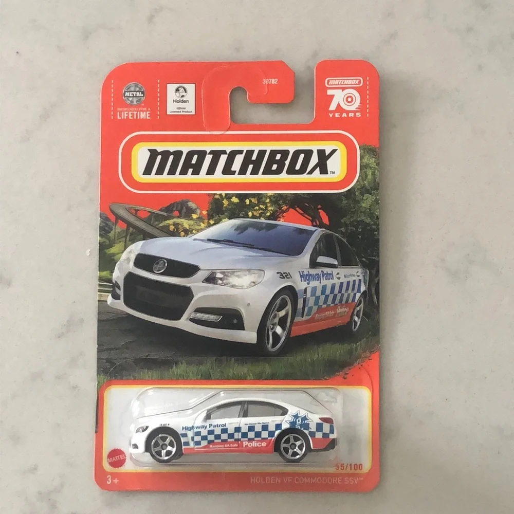 Matchbox Holden VF Commodore SSV Police Car Toy